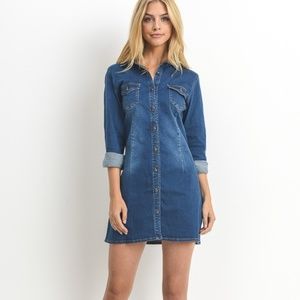 It-Girl Denim Shirt Dress